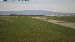 Pojezdová dráha, Runway