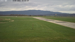 Pojezdová dráha, Runway