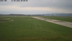 Pojezdová dráha, Runway