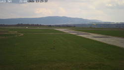 Pojezdová dráha, Runway