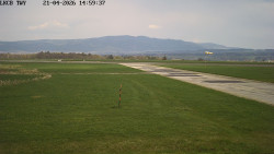 Pojezdová dráha, Runway