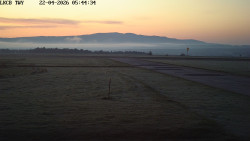 Pojezdová dráha, Runway