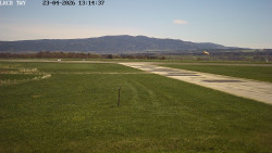 Pojezdová dráha, Runway