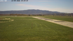 Pojezdová dráha, Runway