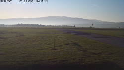 Pojezdová dráha, Runway