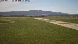 Pojezdová dráha, Runway