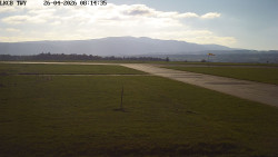 Pojezdová dráha, Runway