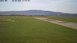 Pojezdová dráha, Runway