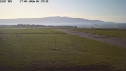 Pojezdová dráha, Runway