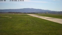 Pojezdová dráha, Runway