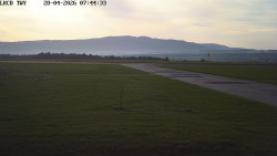 Pojezdová dráha, Runway