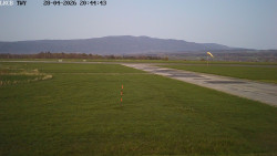 Pojezdová dráha, Runway