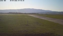 Pojezdová dráha, Runway