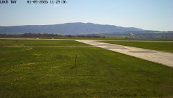 Pojezdová dráha, Runway