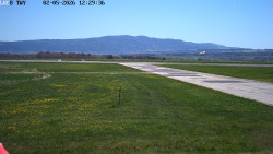 Pojezdová dráha, Runway