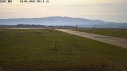 Pojezdová dráha, Runway