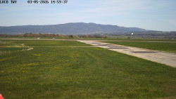 Pojezdová dráha, Runway