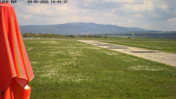 Pojezdová dráha, Runway