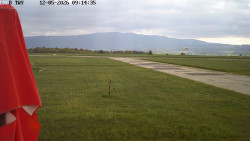Pojezdová dráha, Runway