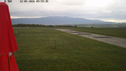 Pojezdová dráha, Runway