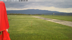 Pojezdová dráha, Runway