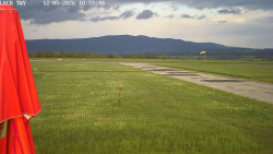 Pojezdová dráha, Runway