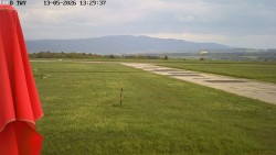 Pojezdová dráha, Runway