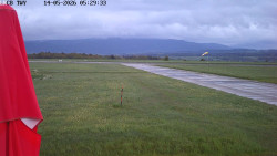Pojezdová dráha, Runway