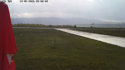 Pojezdová dráha, Runway