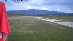 Pojezdová dráha, Runway