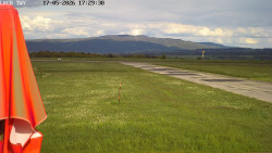 Pojezdová dráha, Runway