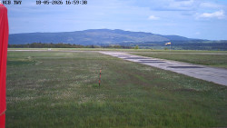 Pojezdová dráha, Runway