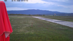 Pojezdová dráha, Runway