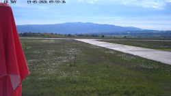 Pojezdová dráha, Runway