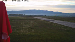 Pojezdová dráha, Runway