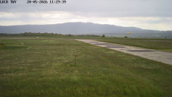 Pojezdová dráha, Runway