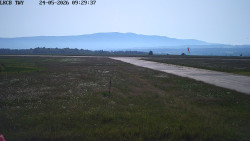 Pojezdová dráha, Runway