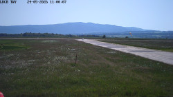 Pojezdová dráha, Runway