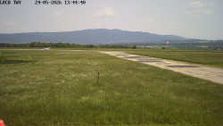 Pojezdová dráha, Runway