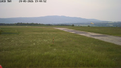 Pojezdová dráha, Runway
