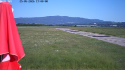 Pojezdová dráha, Runway