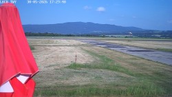 Pojezdová dráha, Runway