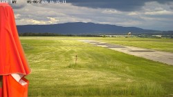 Pojezdová dráha, Runway