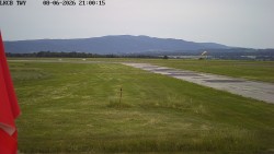 Pojezdová dráha, Runway