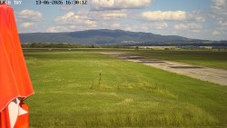 Pojezdová dráha, Runway