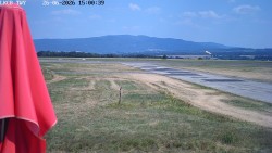 Pojezdová dráha, Runway