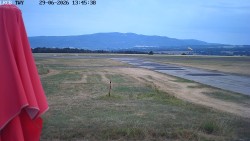 Pojezdová dráha, Runway