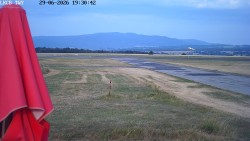 Pojezdová dráha, Runway