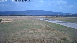 Pojezdová dráha, Runway