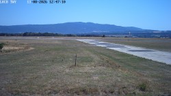 Pojezdová dráha, Runway